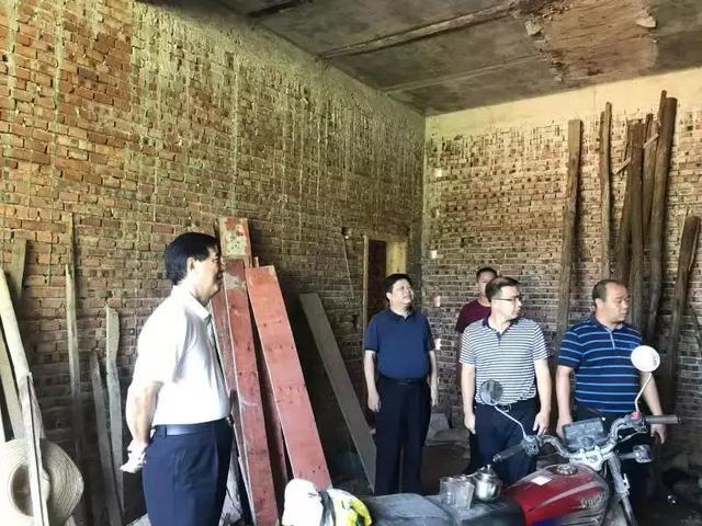 赣州市委政法委书记赵多仙调研督导脱贫攻坚工作